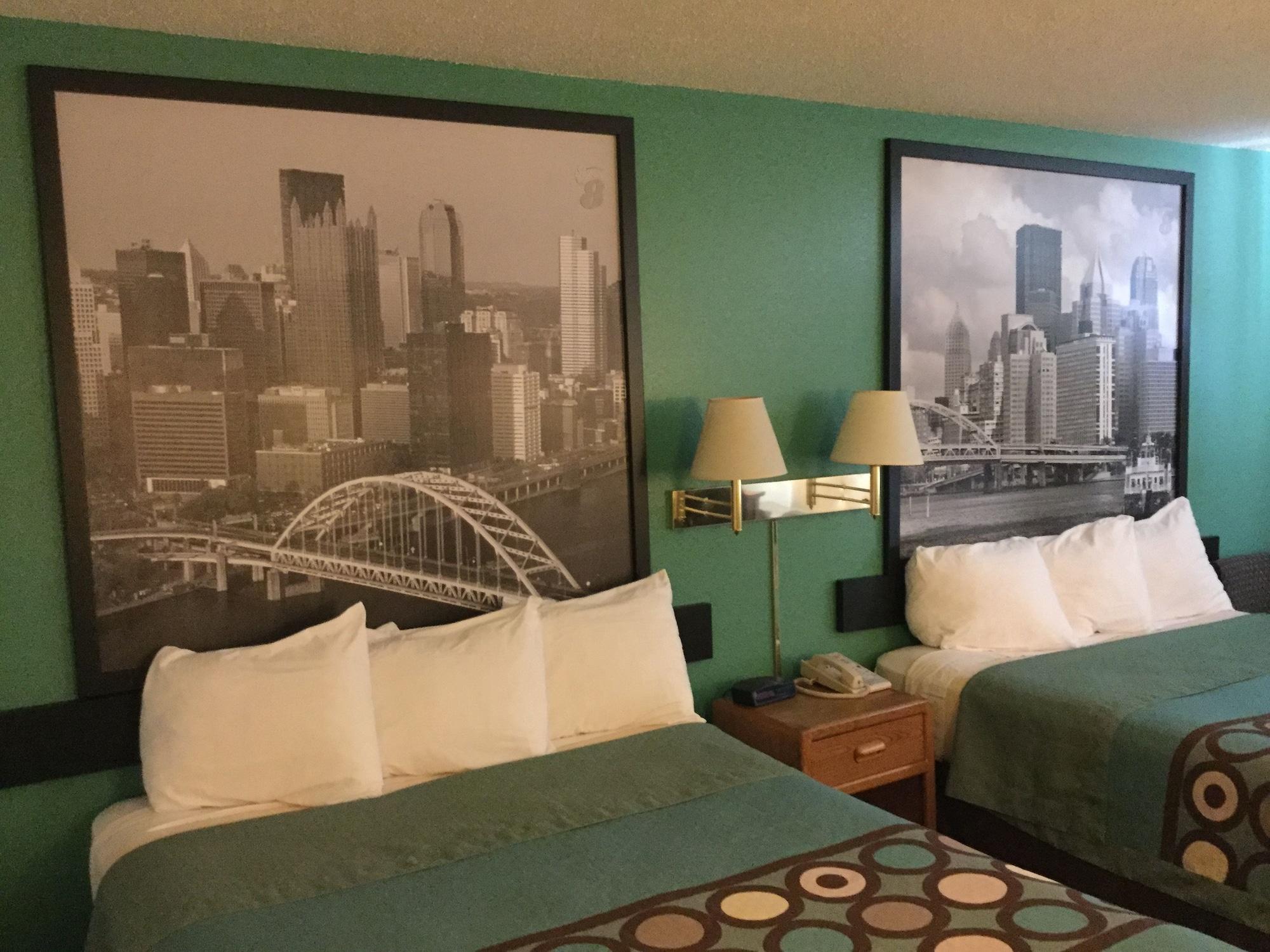 Super 8 By Wyndham Hotel