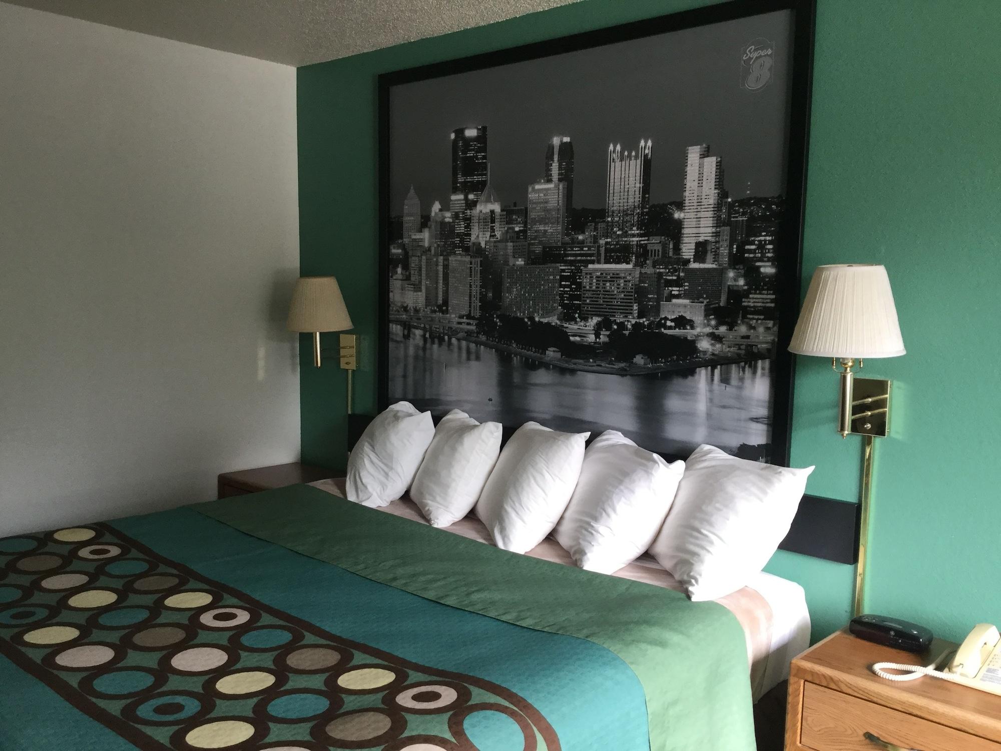 Super 8 By Wyndham 3*