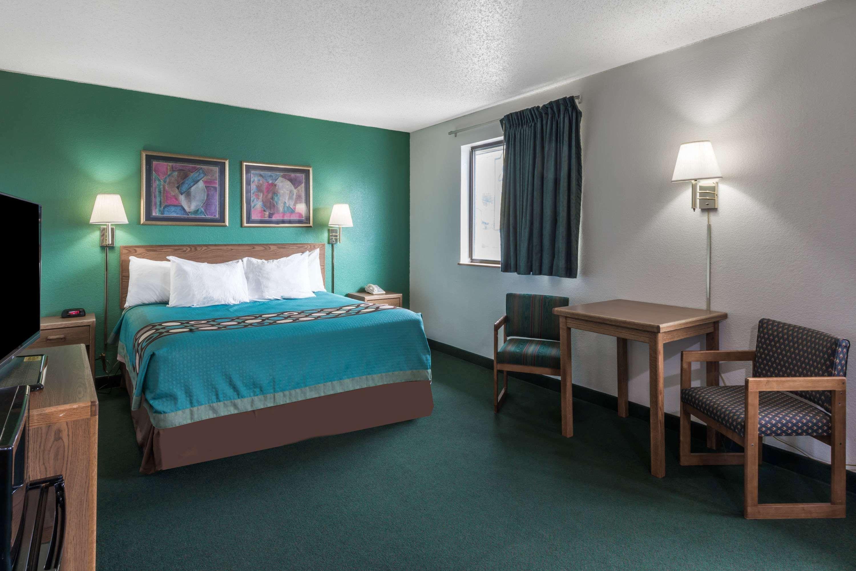 Super 8 By Wyndham New Stanton