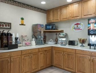 Hotel Super 8 By Wyndham 3*