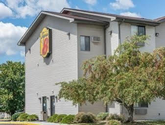 Super 8 By Wyndham Hotel